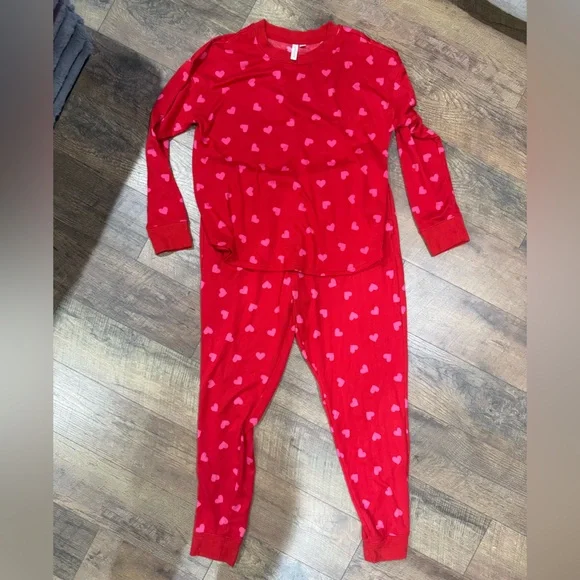 Joyspun Women’s Red Heart Pajamas - Picture 1 of 5